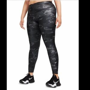Nike Camo Mid Rise Leggings